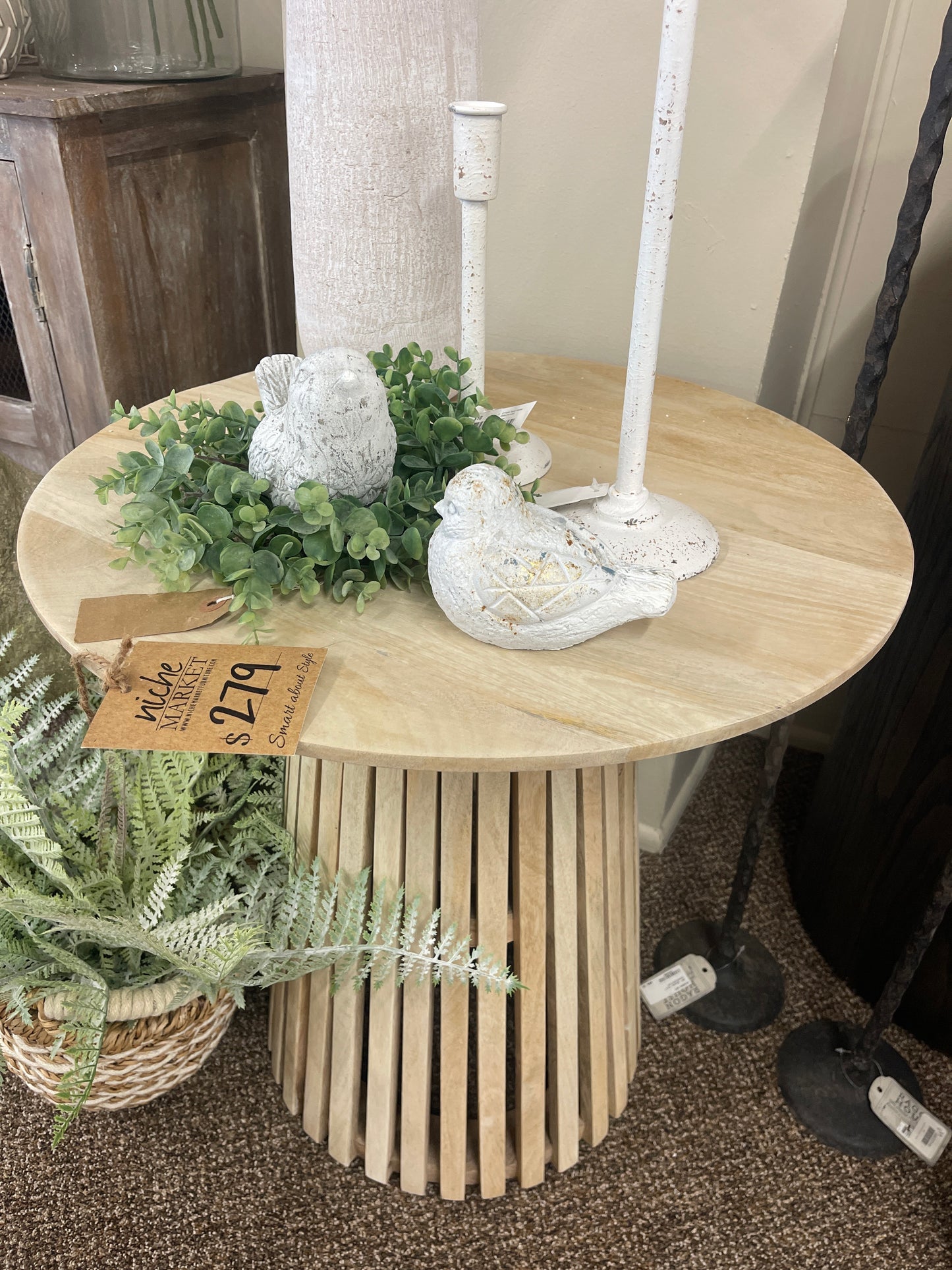 San Bernadino accent table