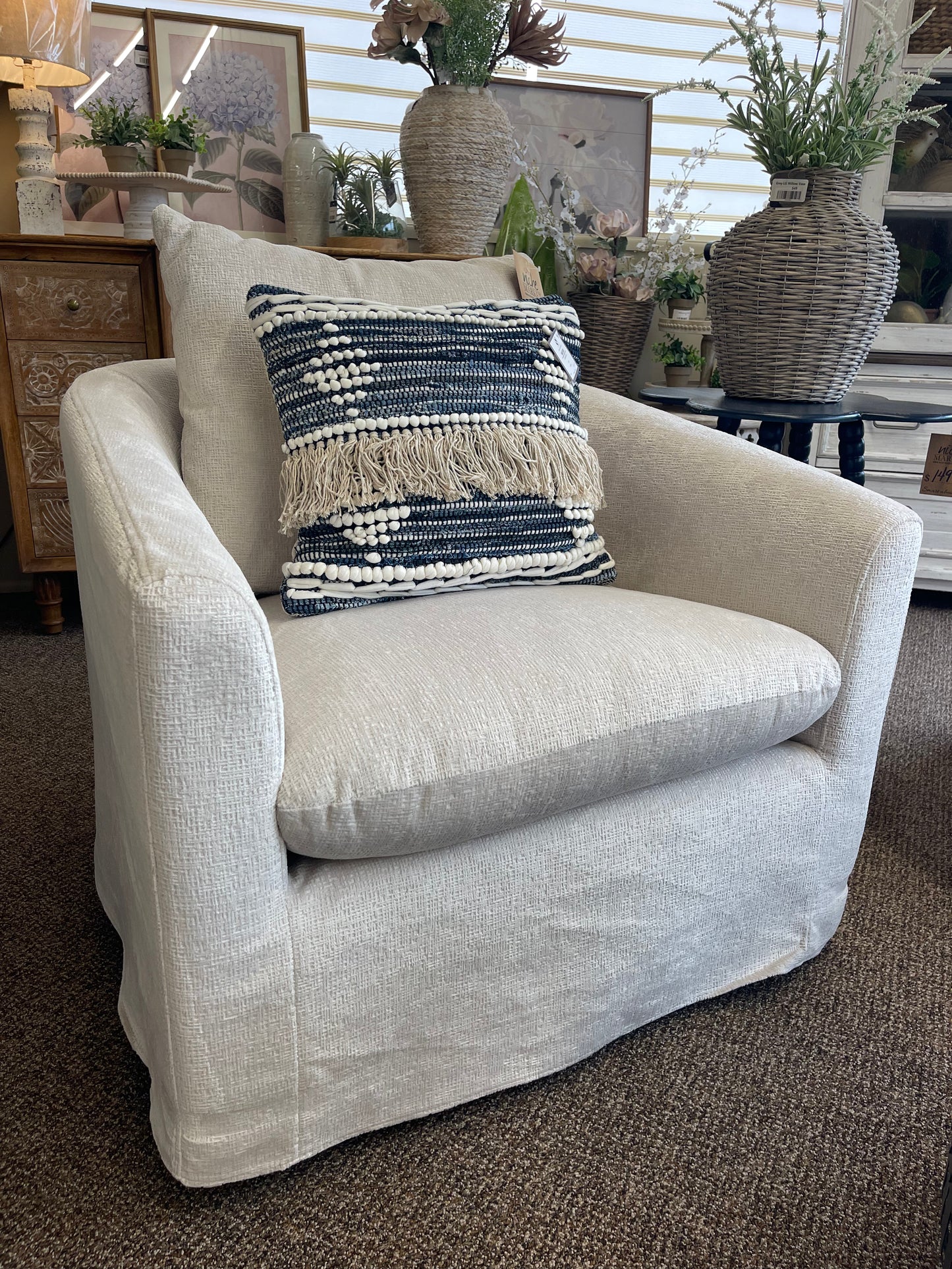 Saxton Uph Ivory Accent Chair