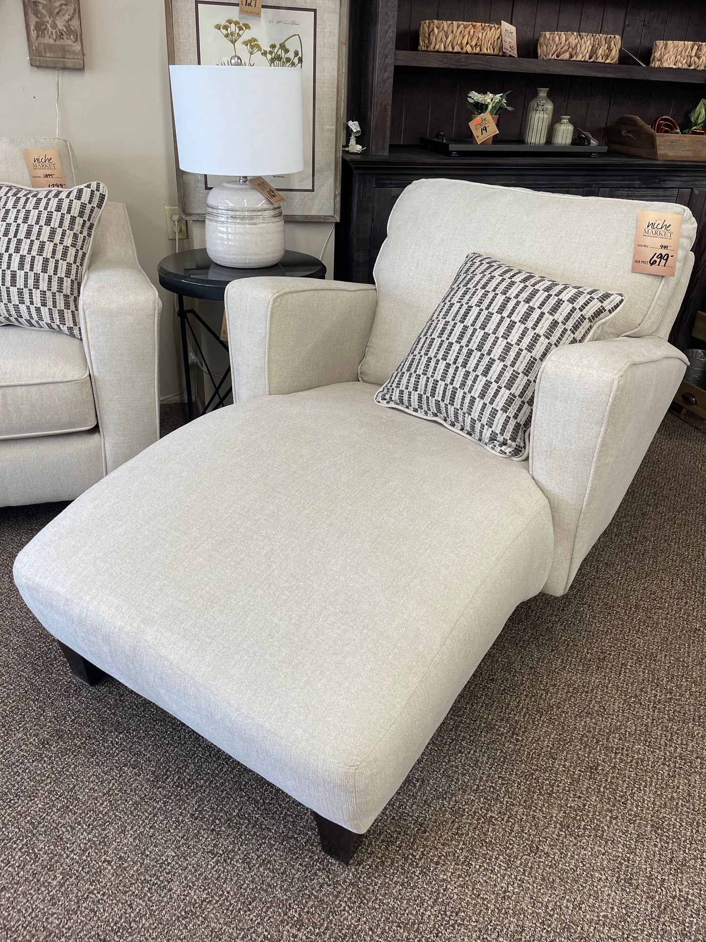 Stanley Sandstone Chaise