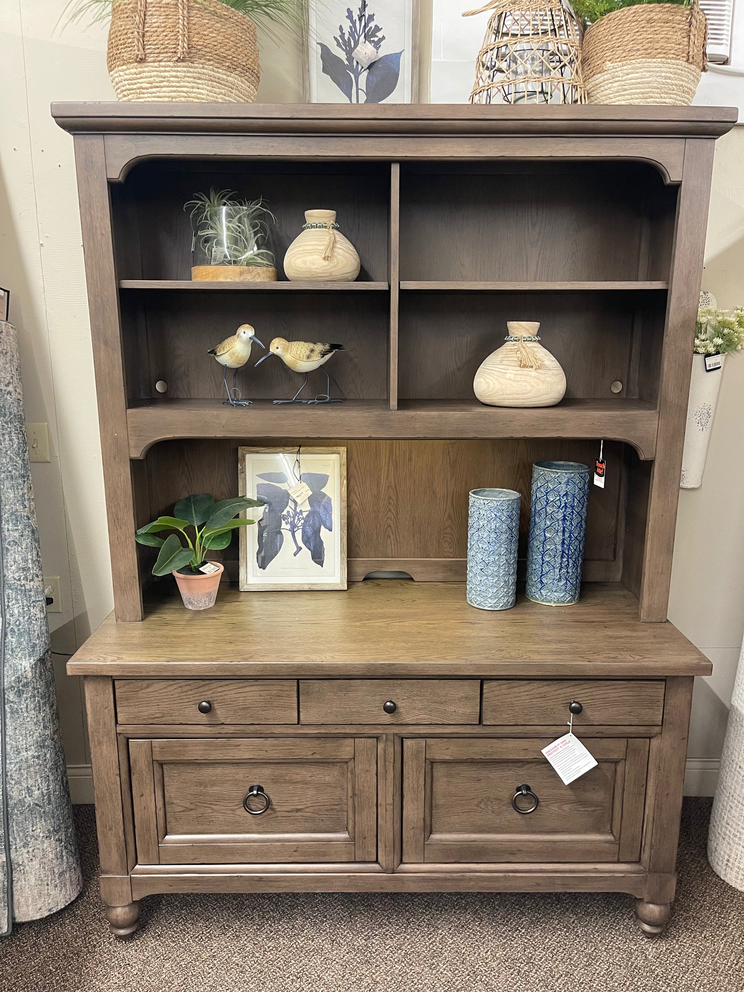 American Farmhouse Credenza w/Hutch