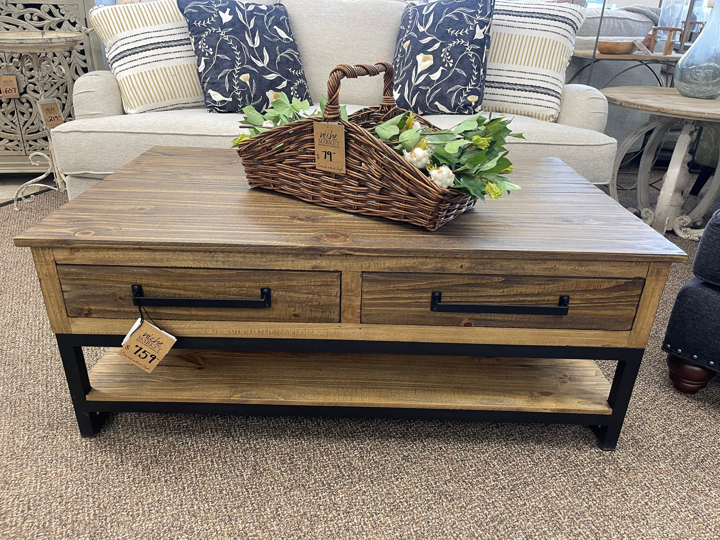 olivo cocktail table