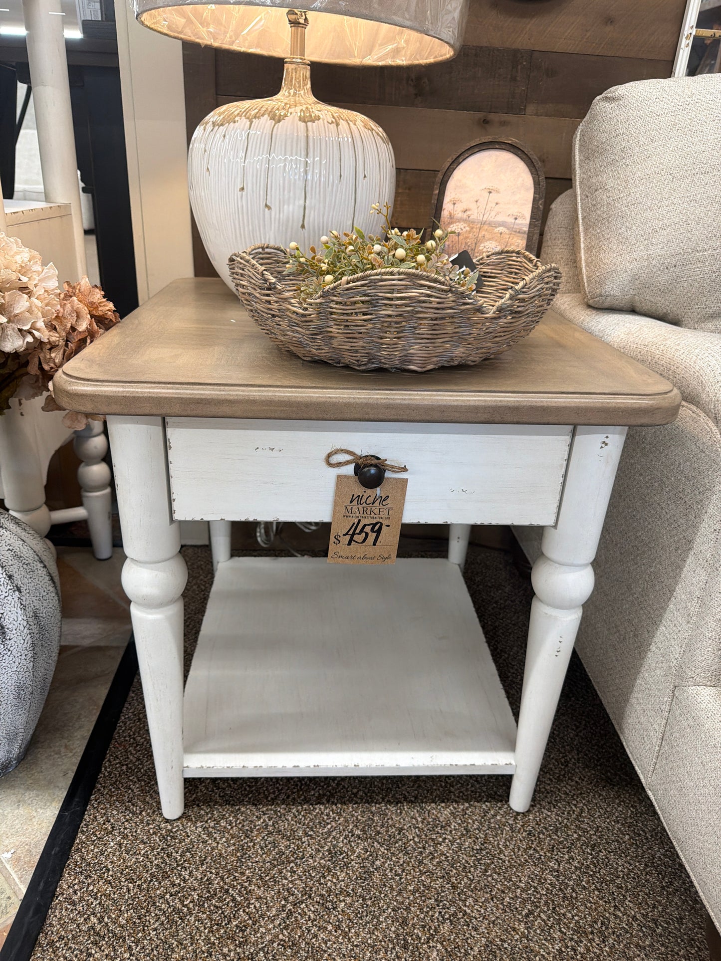 Turnberry Park Rect End Table