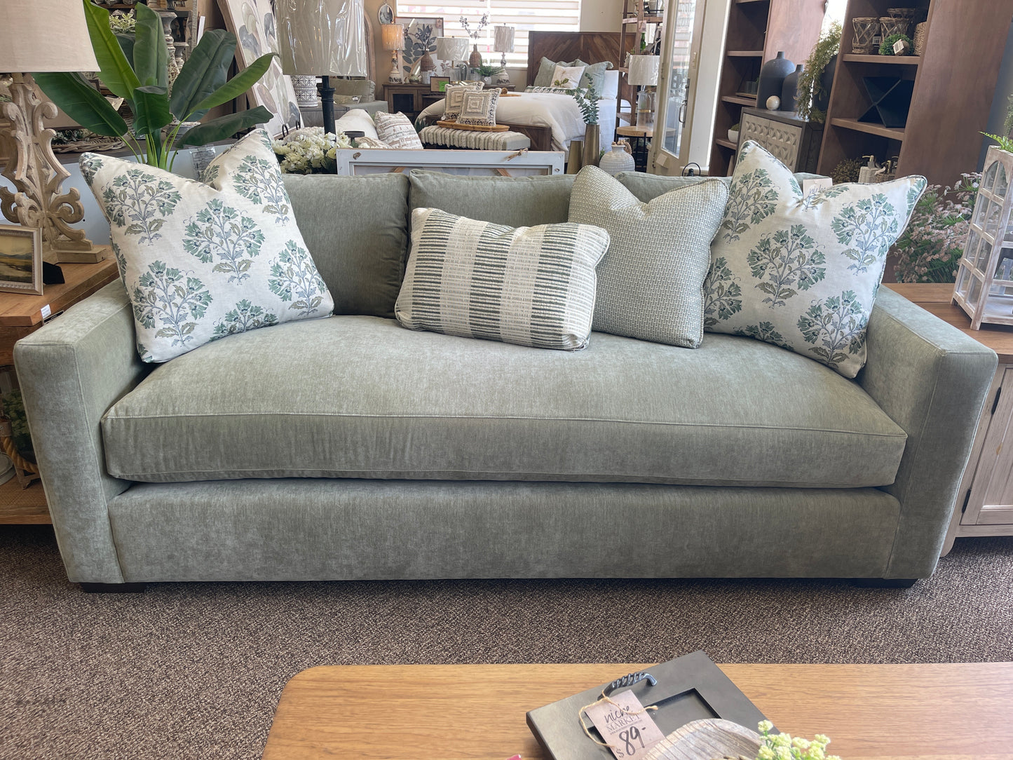 Amiciana Modern Sofa