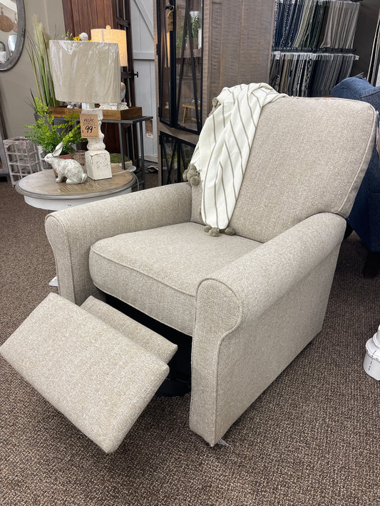 Illusion Saddle Recliner