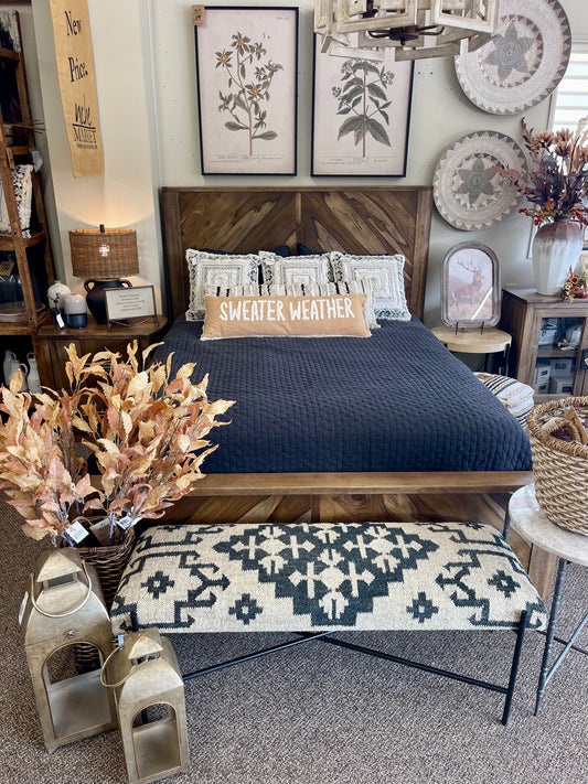 Balam Queen Bed