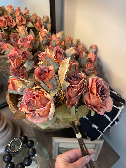 Shea Ivory Rose Bouquet