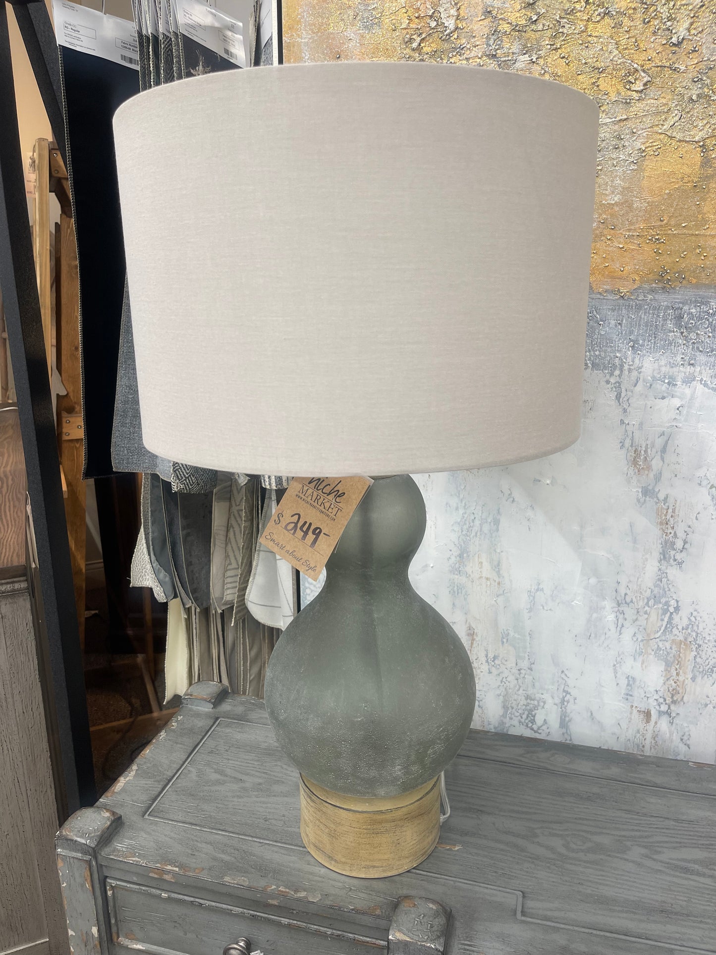 amora table lamp