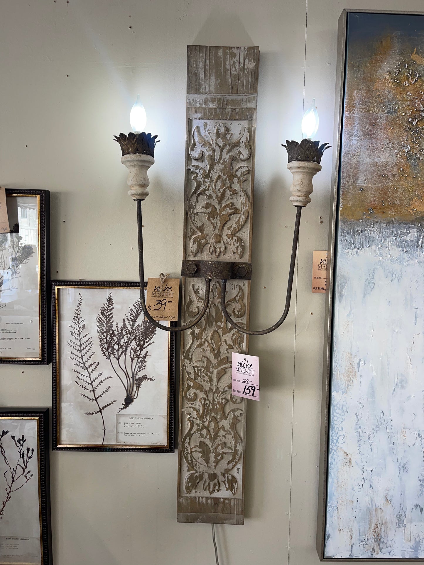 Piper sconce