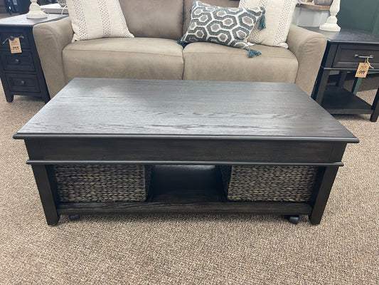 Mill Creek Lift Top Cocktail Table