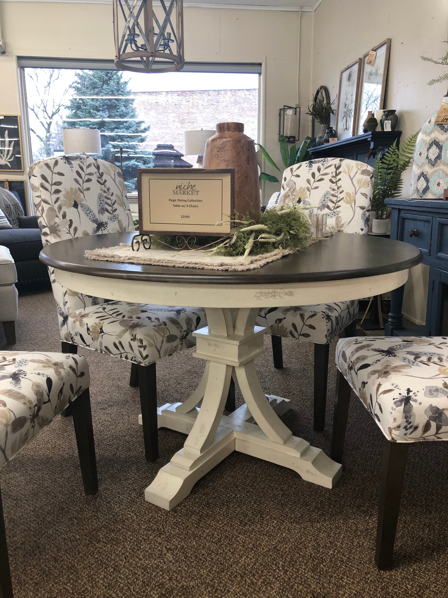 Paige Ash-Ivory Round Table w/Flared Pedestal